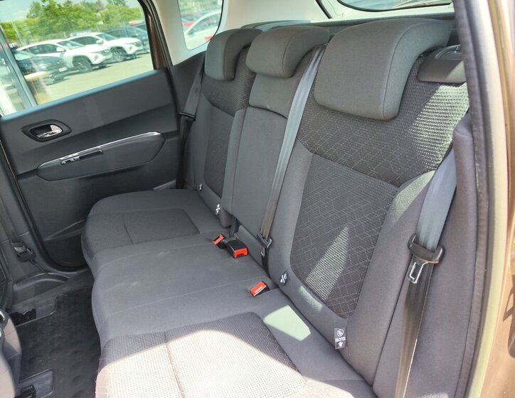 Peugeot 3008 Hatchback 1,6 l 88 kw