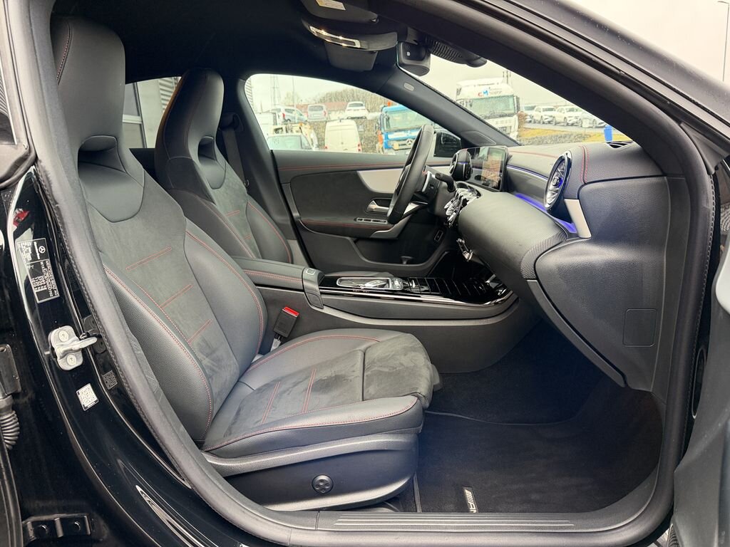 Mercedes-Benz CLA Sedan / Limuzína 2,0 l 110 kw