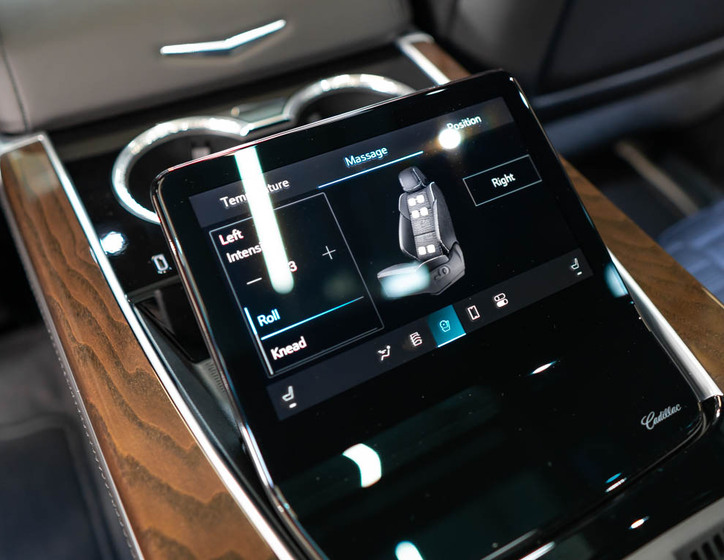 Cadillac Escalade 44