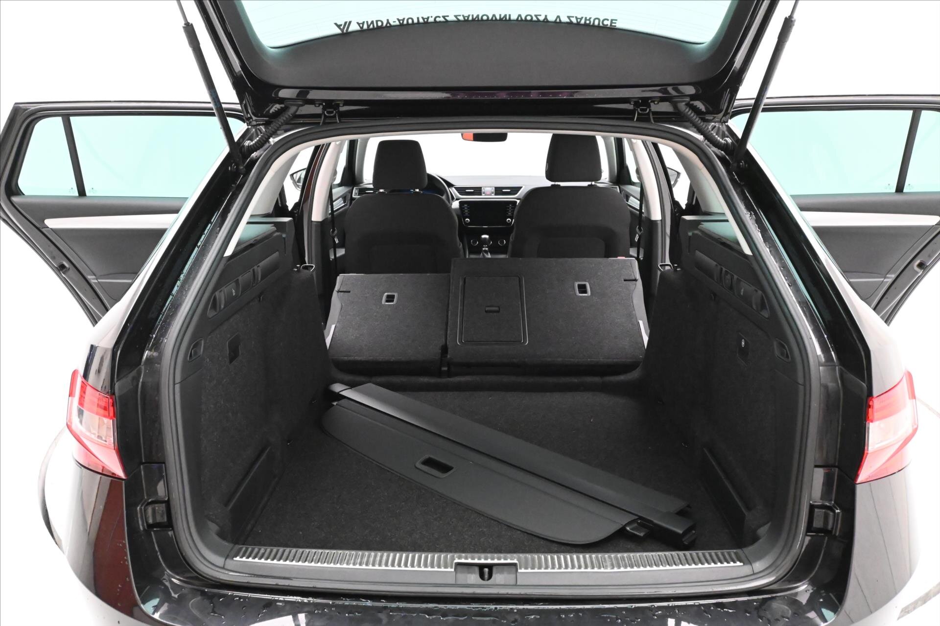 Škoda Superb Kombi 2,0 l 110 kw