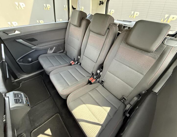 Volkswagen Touran 14