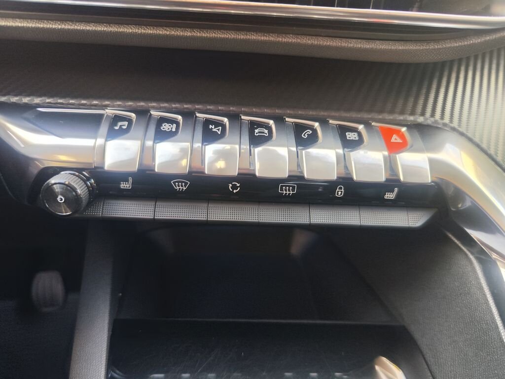 Peugeot 5008 SUV / Terénní 1,2 l 96 kw