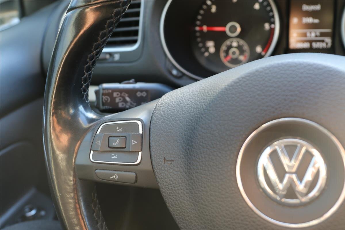 Volkswagen Golf Kombi 1,6 l 77 kw