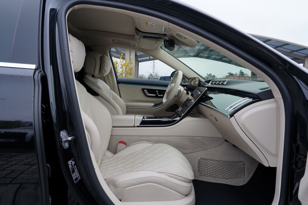 Mercedes-Benz Třídy S Sedan / Limuzína 3,0 l 320 kw