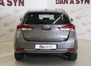 Toyota Auris Hatchback 1,2 l 85 kw