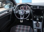 Volkswagen Golf Hatchback 2,0 l 180 kw