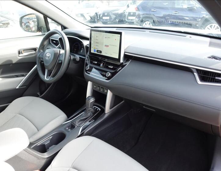 Toyota Corolla Cross 34