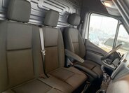 Mercedes-Benz Sprinter 16