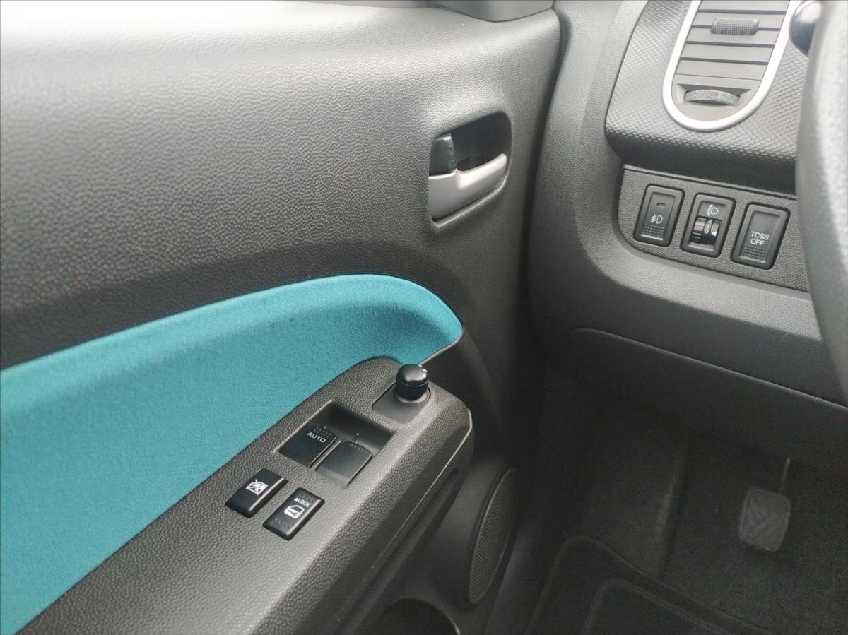 Suzuki Splash Hatchback 1,2 l 63 kw