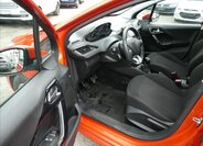 Peugeot 208 Hatchback 1,2 l 61 kw