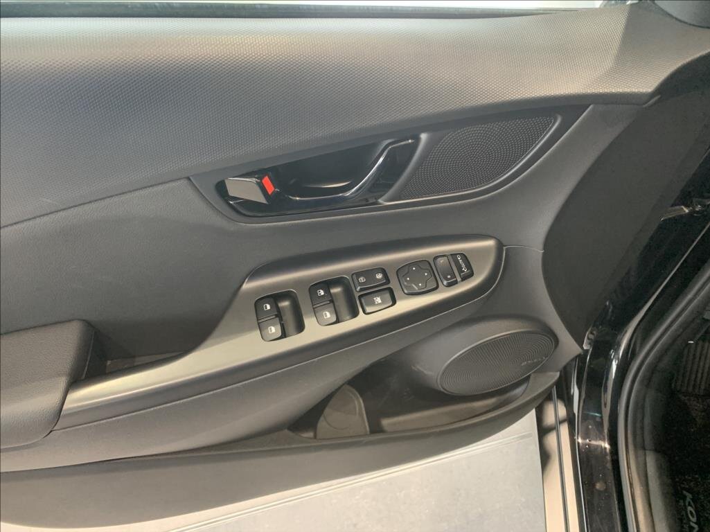 Hyundai Kona SUV 1,6 l 130 kw