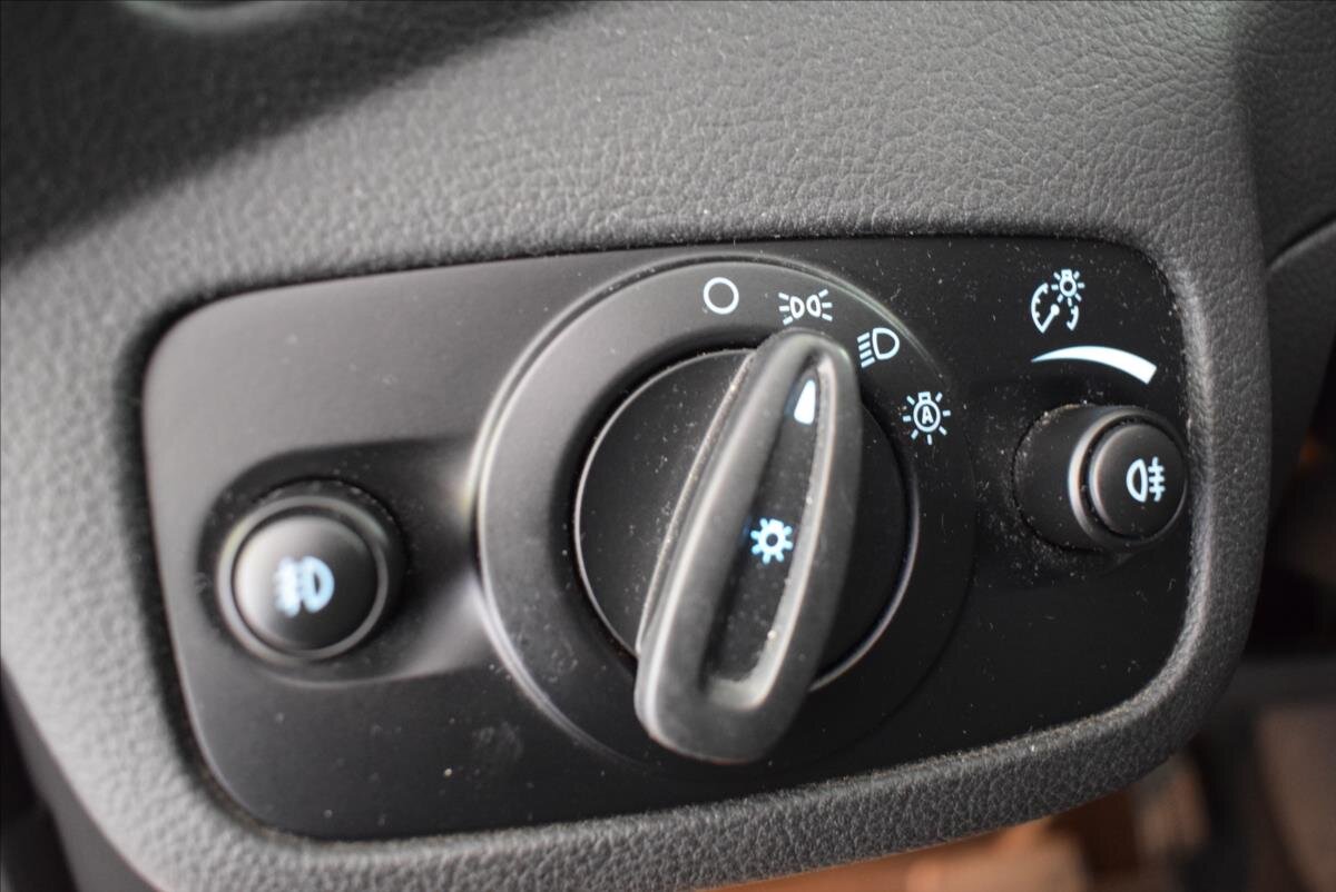 Ford Kuga SUV 2,0 l 120 kw