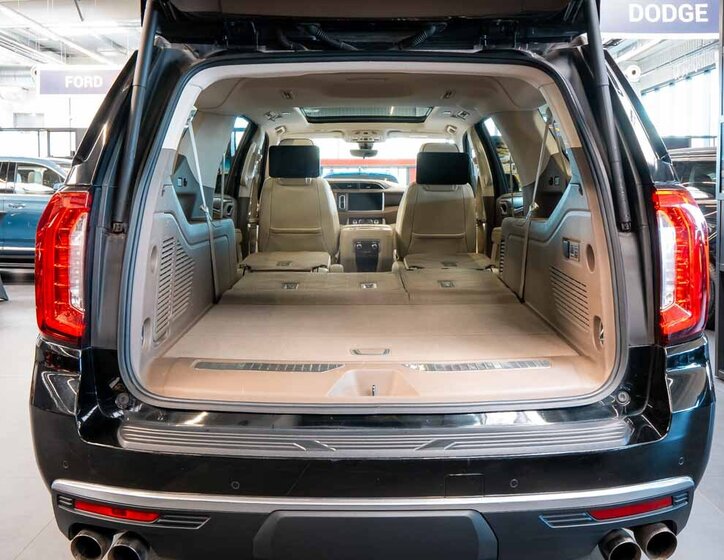 GMC Yukon SUV / Terénní 6,2 l 313 kw