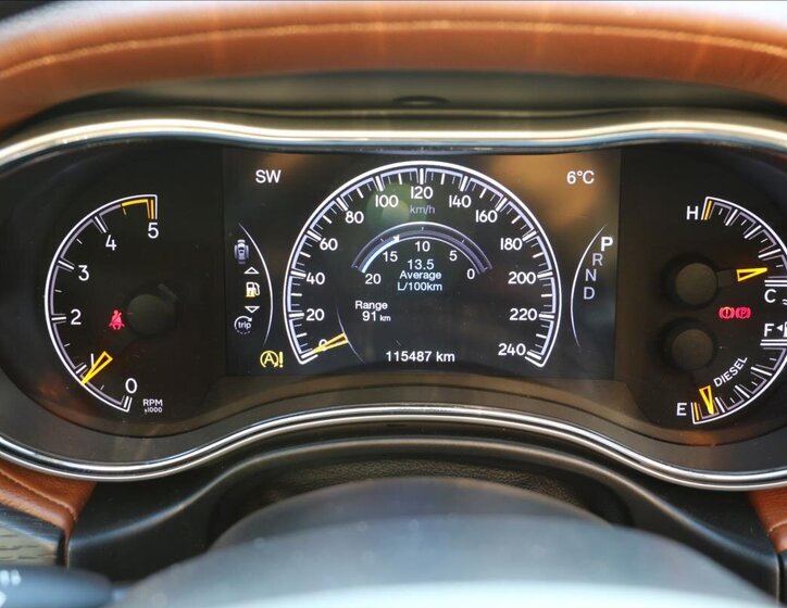 Jeep Grand Cherokee 26