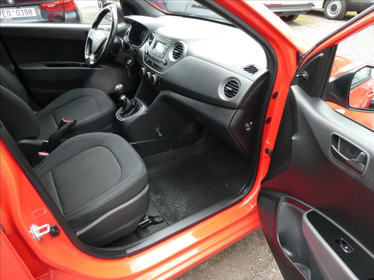 Hyundai i10 Hatchback 998,0 49 kw