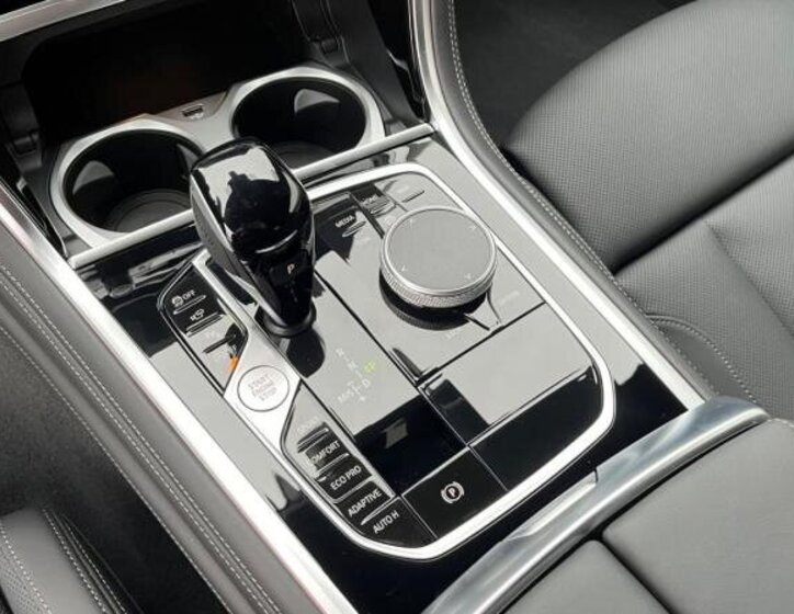 BMW Řada 8 Kupé 4,4 l 390 kw