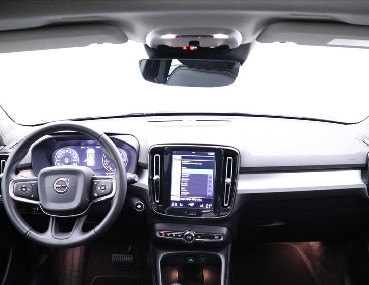 Volvo XC40 SUV 2,0 l 140 kw