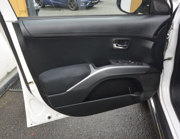 Mitsubishi Outlander SUV 2,3 l 130 kw