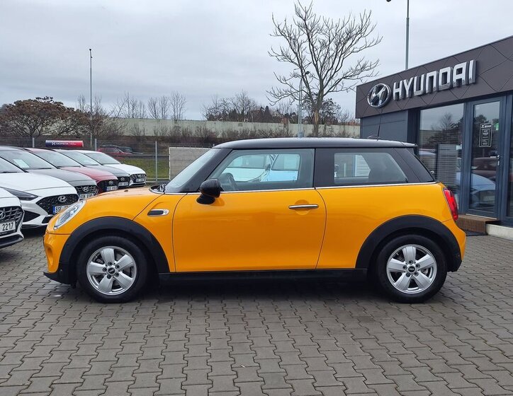 Mini Cooper Hatchback 1,5 l 100 kw