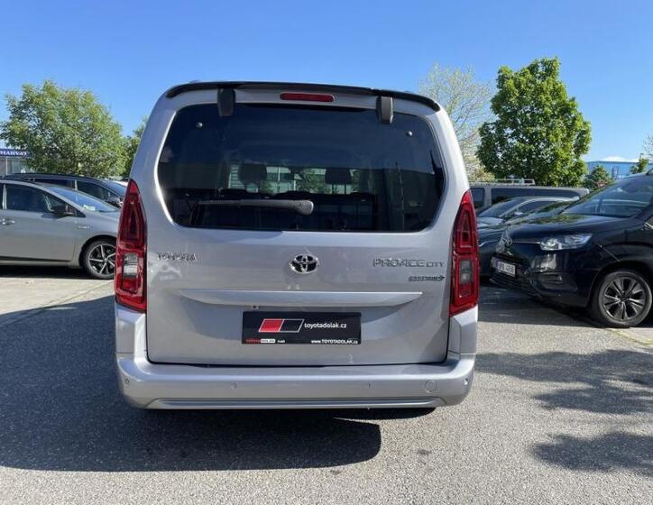 Toyota ProAce City Verso 10
