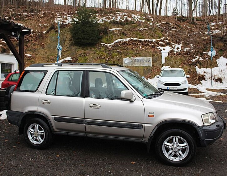 Honda CR-V SUV / Terénní 2,0 l 94 kw