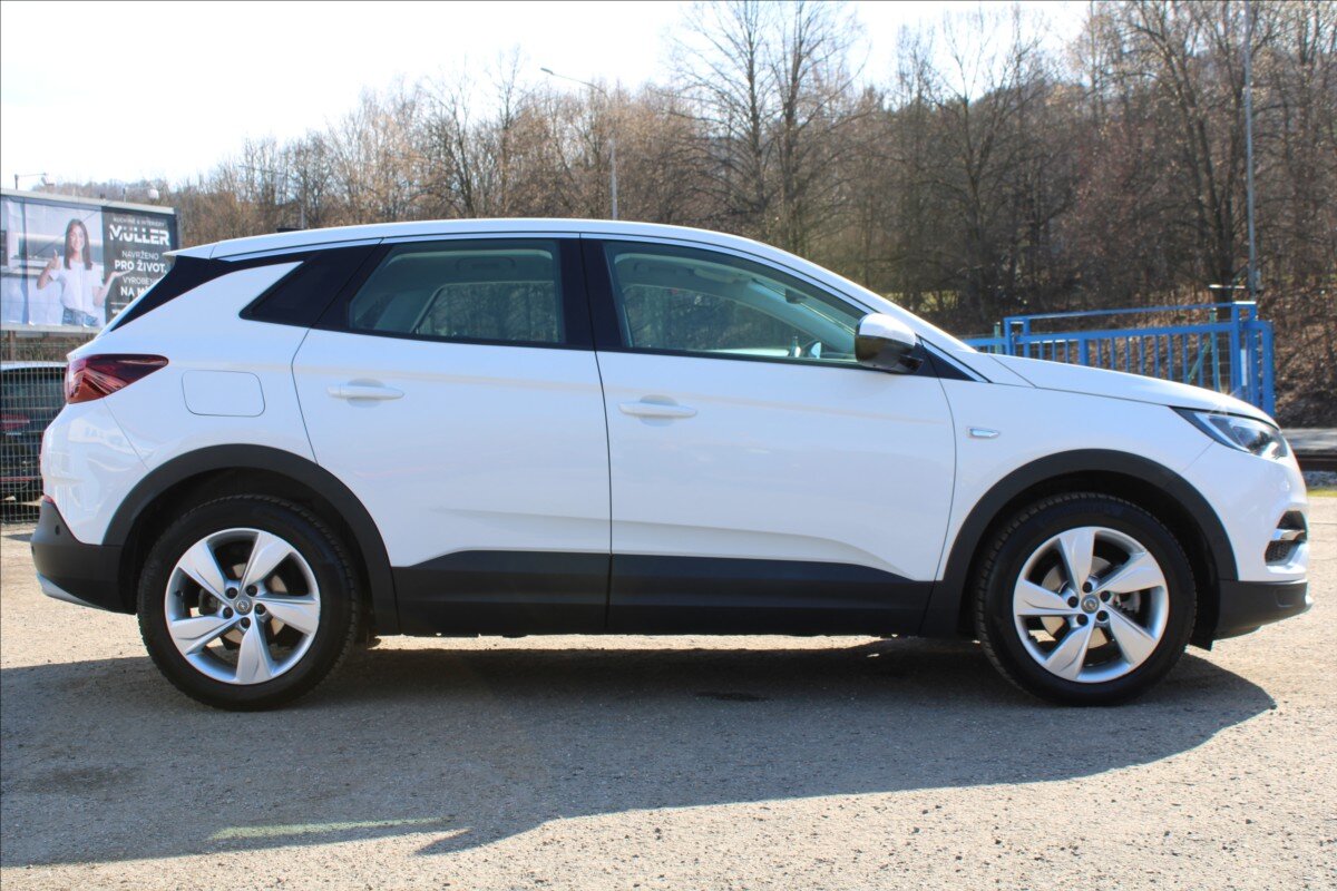 Opel Grandland X SUV / Terénní 1,5 l 96 kw