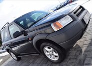 Land Rover Freelander Kombi 2,0 l 71 kw