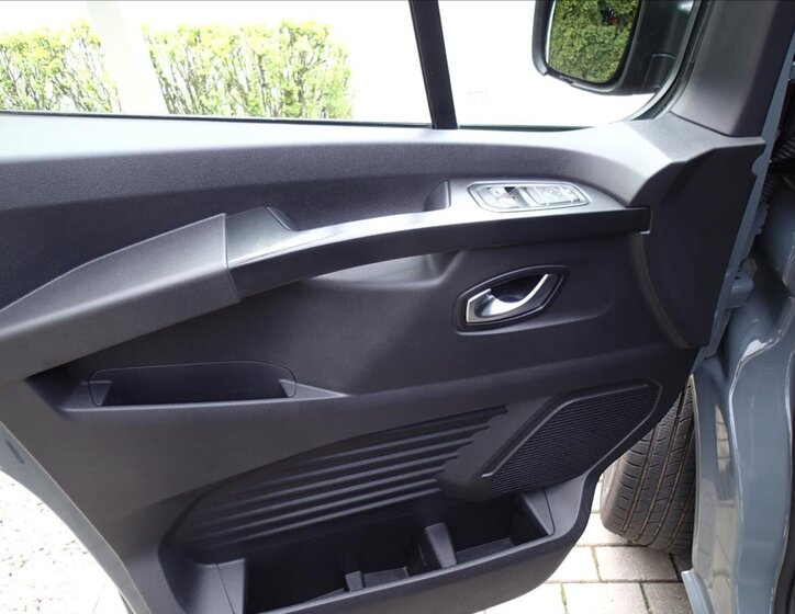 Renault Trafic VAN / Minibus 2,0 l 110 kw