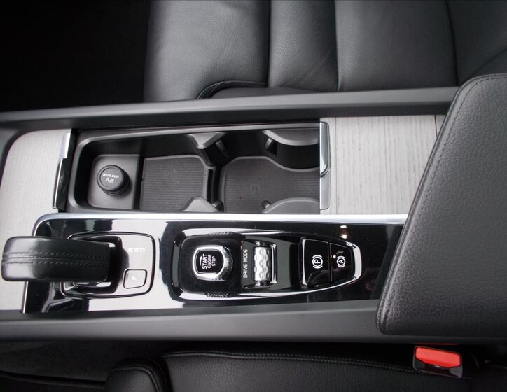 Volvo V60 Kombi 2,0 l 145 kw