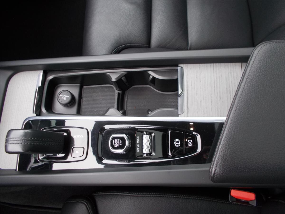 Volvo V60 Kombi 2,0 l 145 kw