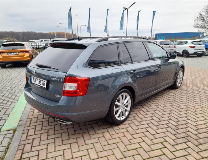 Škoda Octavia Kombi 2,0 l 135 kw