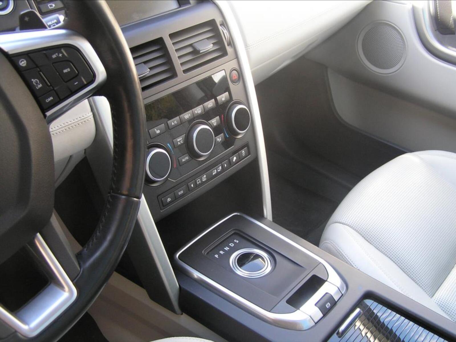 Land Rover Discovery Sport 8