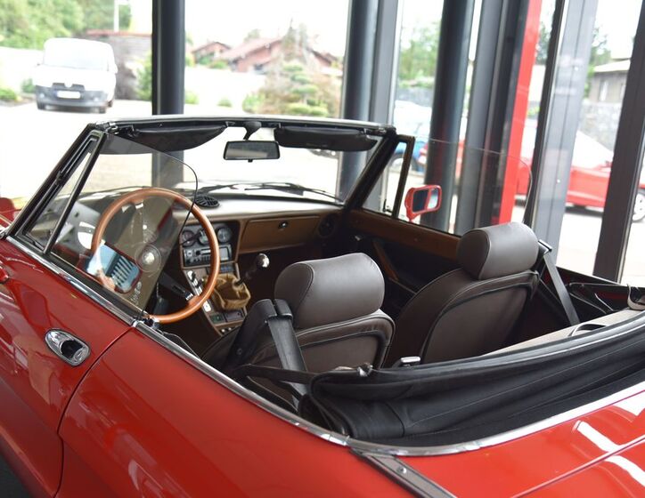 Alfa Romeo Spider 15