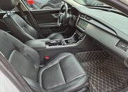 Jaguar XF Sedan / Limuzína 3,0 l 221 kw