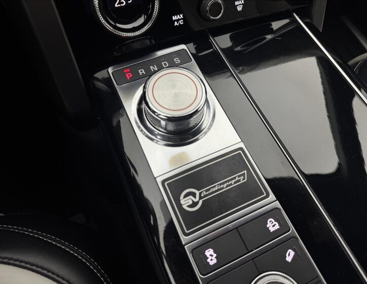 Land Rover Range Rover SUV 5,0 l 405 kw