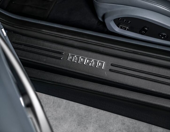 Ferrari F12 Berlinetta 28