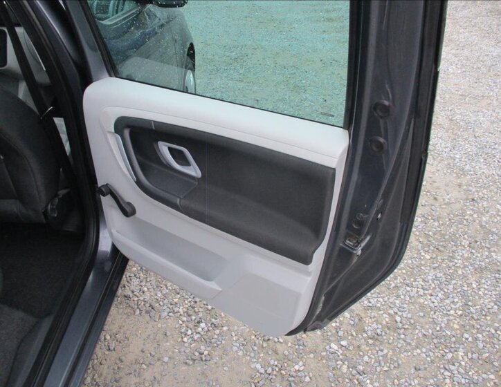 Škoda Roomster Kombi 1,4 l 63 kw