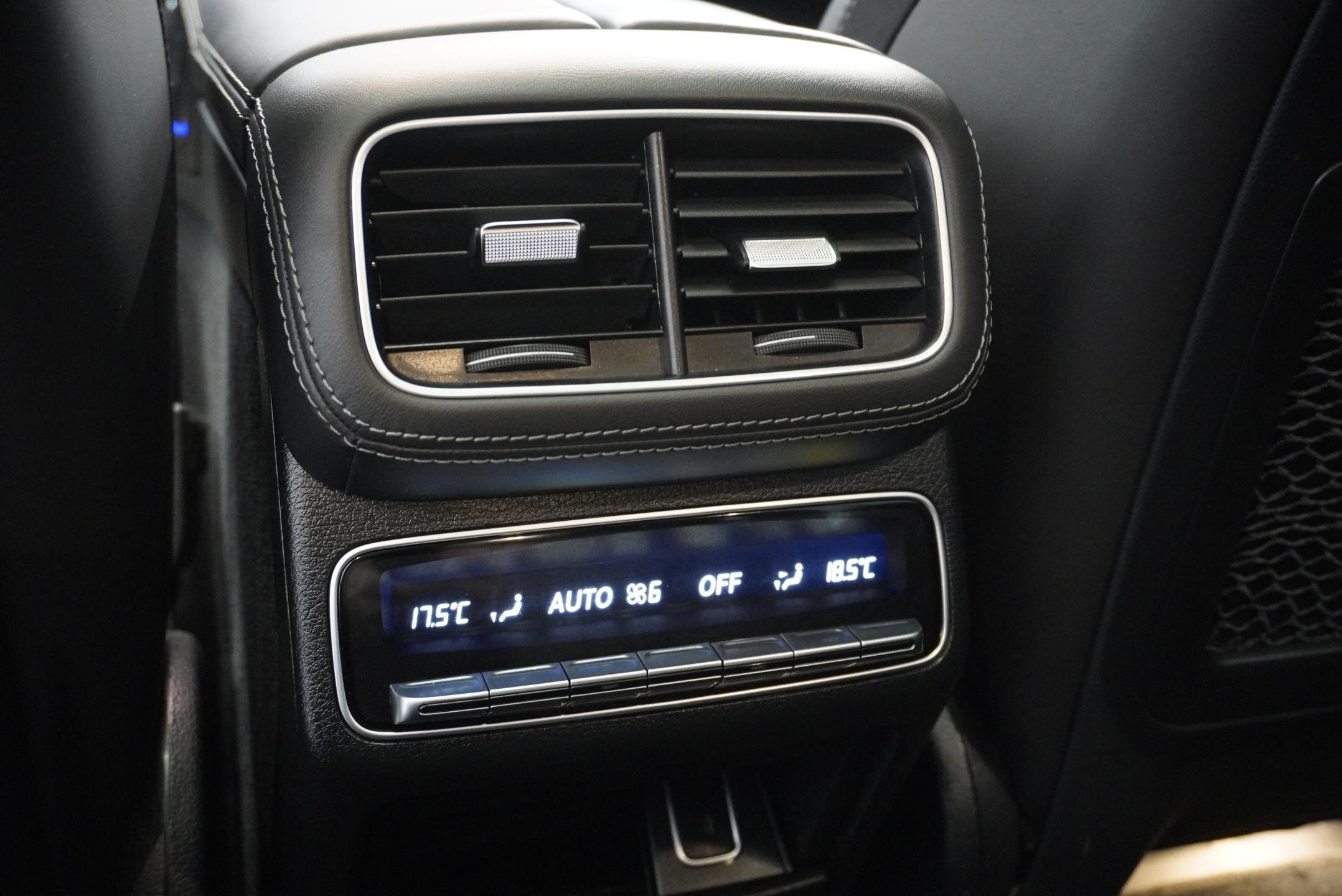 Mercedes-Benz GLS SUV / Terénní 4,0 l 450 kw