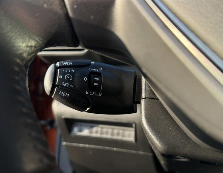 Peugeot Rifter MPV 1,5 l 96 kw