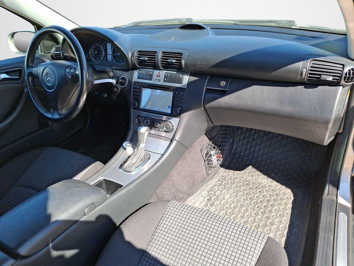 Mercedes-Benz Třídy C Kupé 1,8 l 120 kw