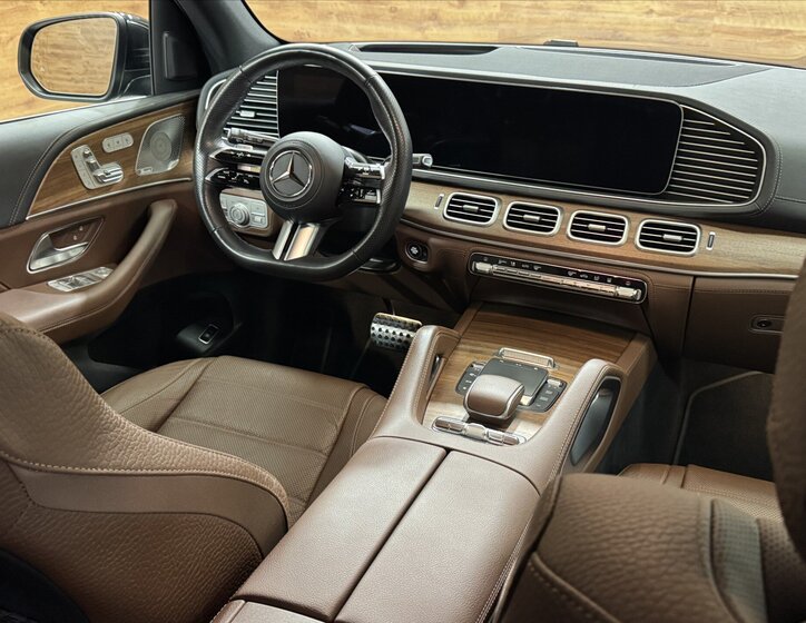 Mercedes-Benz GLS SUV / Terénní 3,0 l 270 kw