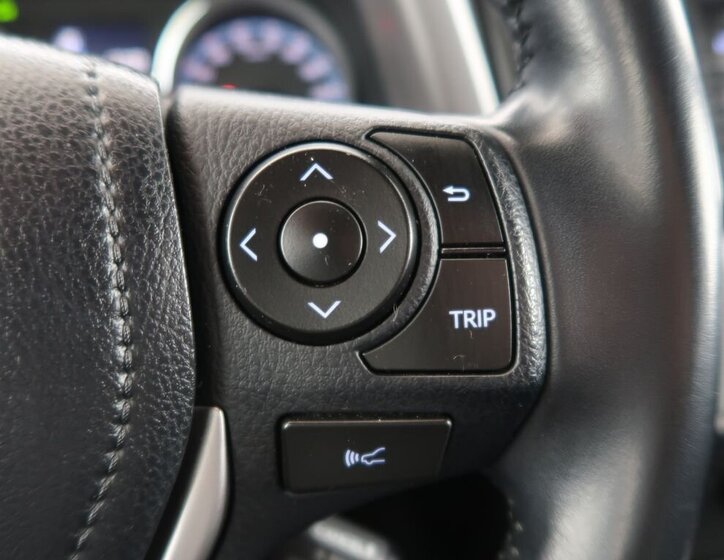 Toyota RAV4 SUV / Terénní 2,5 l 114 kw