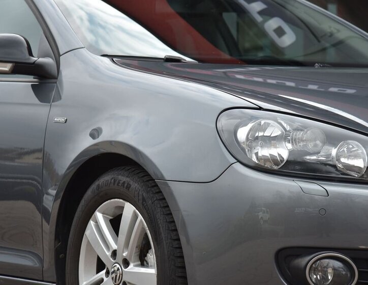 Volkswagen Golf Kombi 1,6 l 77 kw