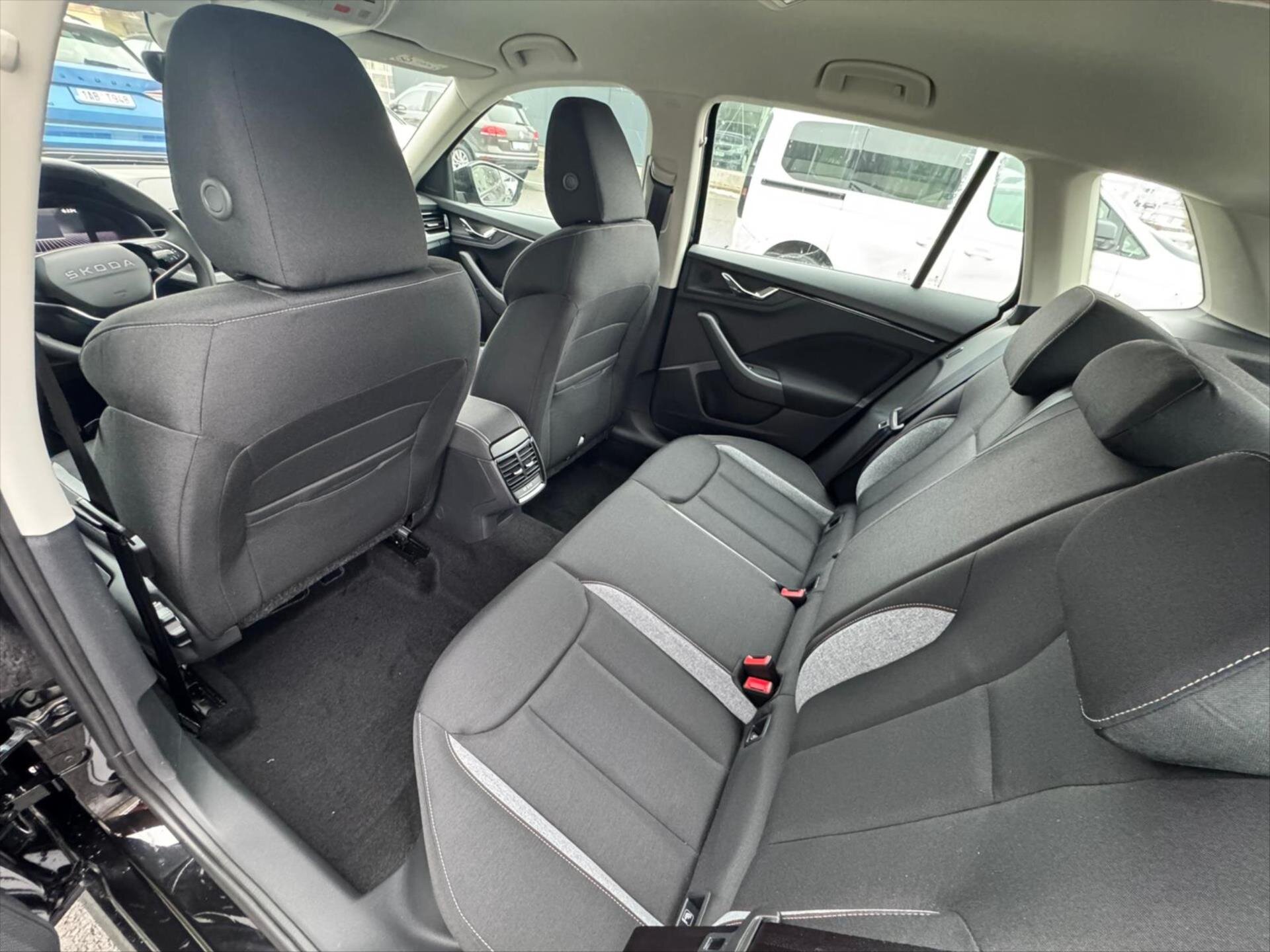 Škoda Kamiq SUV 999,0 70 kw