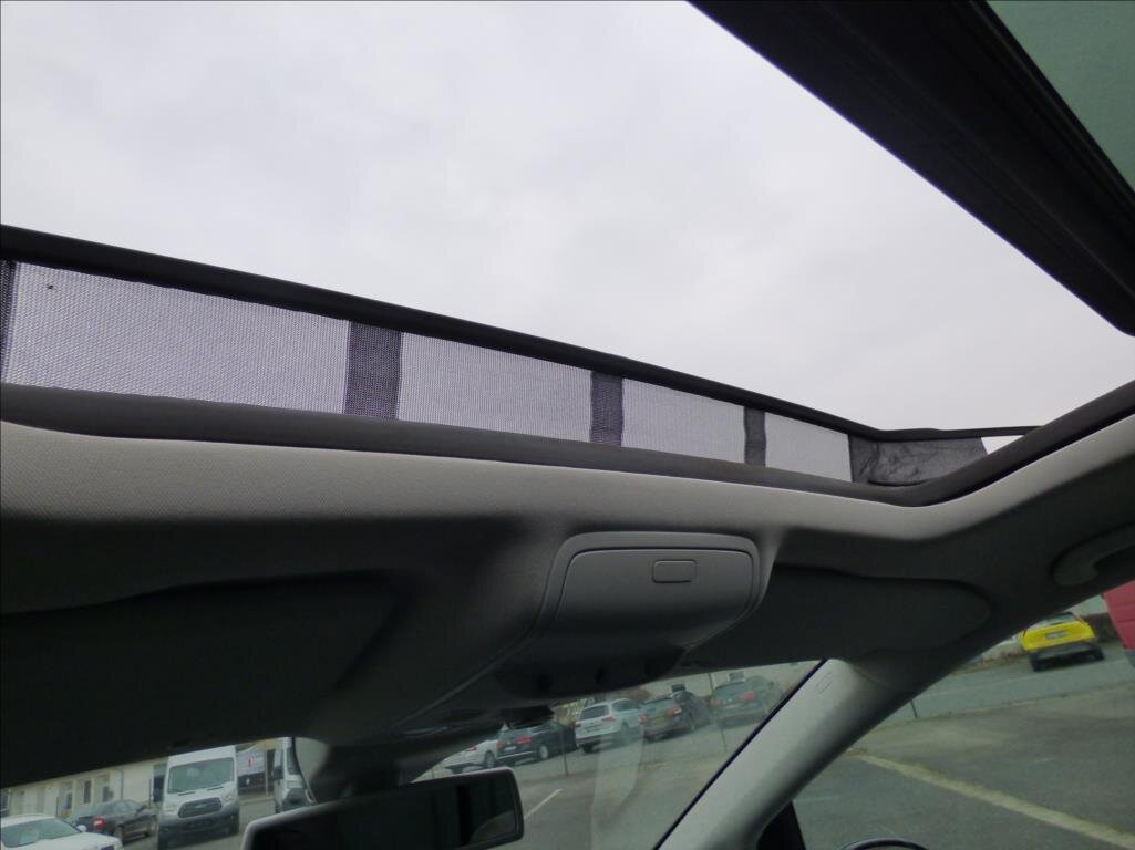 Volkswagen Sharan Kombi 2,0 l 125 kw