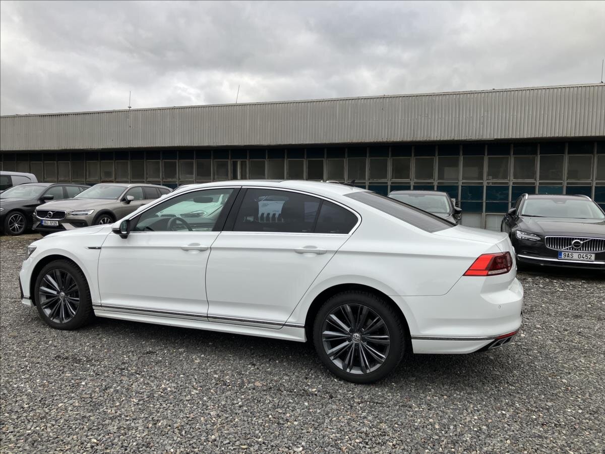 Volkswagen Passat Sedan 2,0 l 110 kw