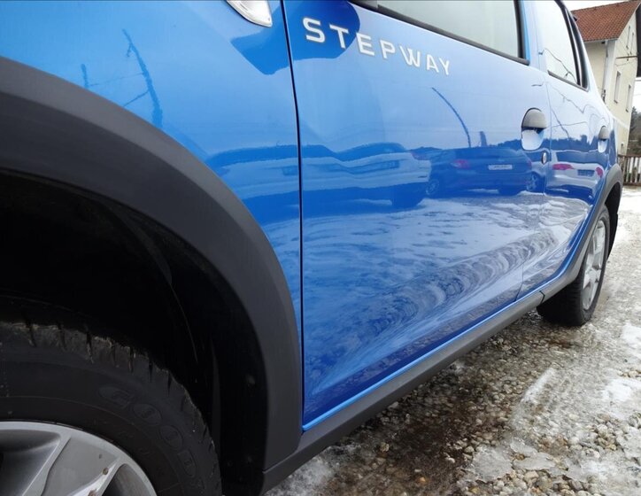 Dacia Sandero Hatchback 898,0 66 kw