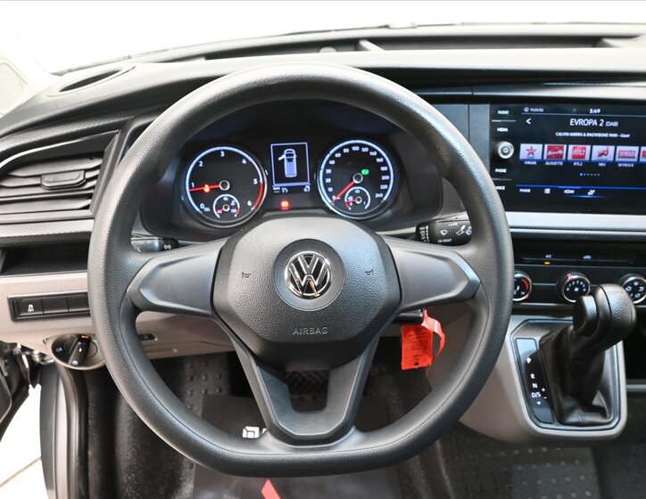 Volkswagen Transporter Skříň 2,0 l 110 kw