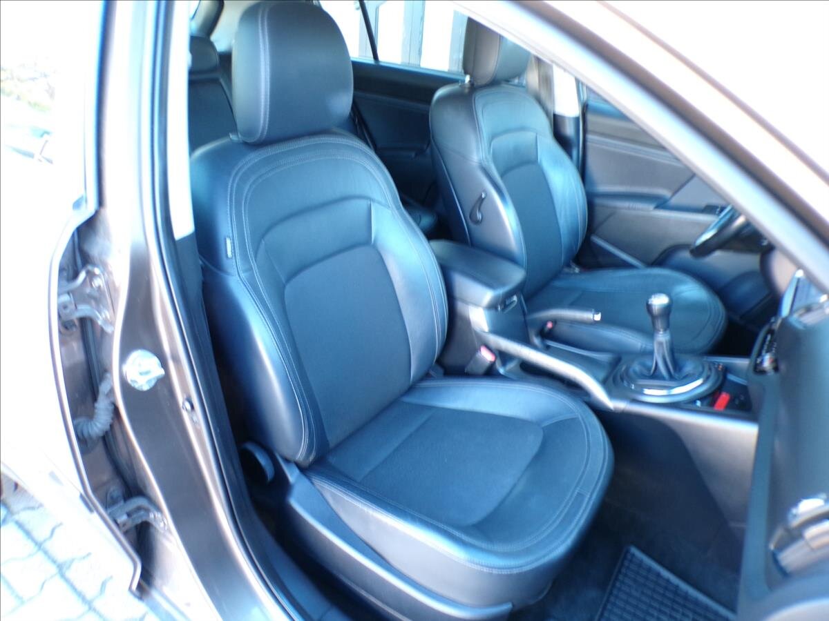 KIA Sportage Kombi 2,0 l 120 kw