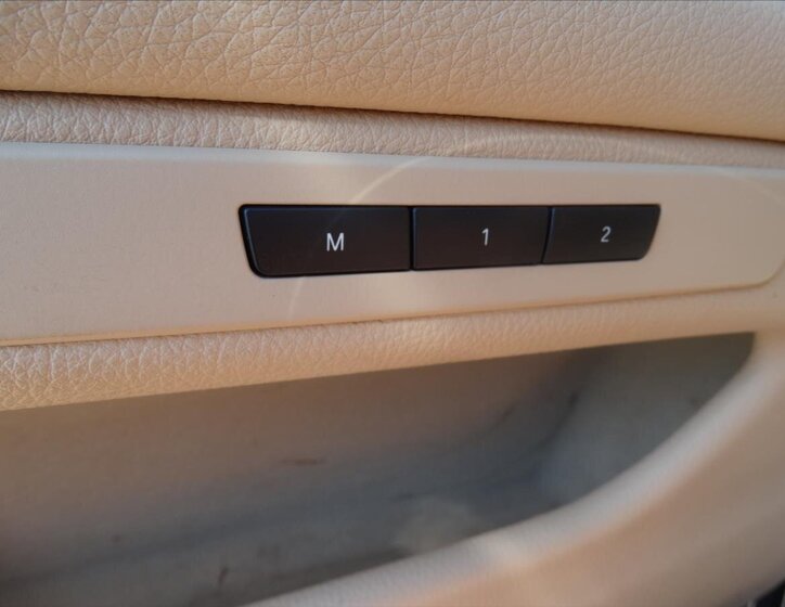 BMW Řada 5 Kombi 3,0 l 150 kw